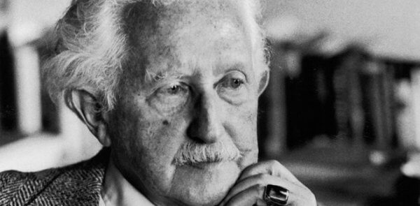 Erik Erikson