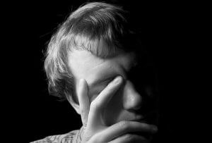 Patologisk sjalusi: Når sjalusi når et farlig ekstremt nivå