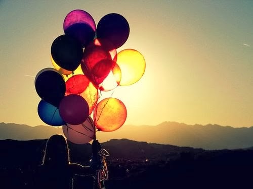 Jente med ballonger