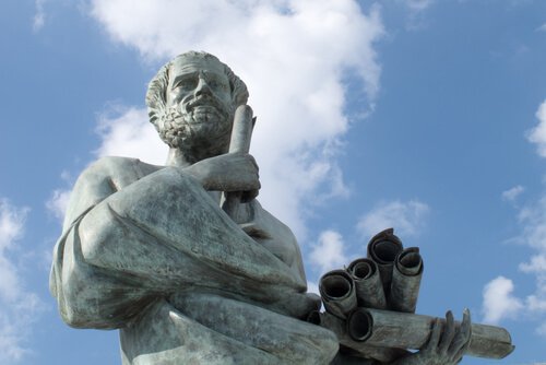 5 strålende sitater av Aristoteles