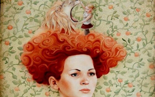 Kvinne med løve på hodet