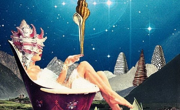 Vellykkede mennesker trenger å slapper av, kvinne i badekar