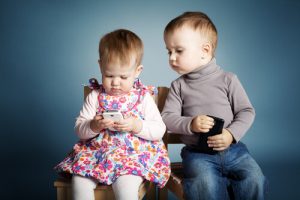 3 gode grunner til å ikke gi barn en telefon