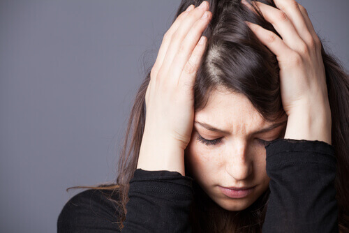 Blandet angstlidelse og depressiv lidelse: Definisjon, årsaker og behandling