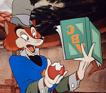 Reven leser en bok opp og ned i Pinocchio