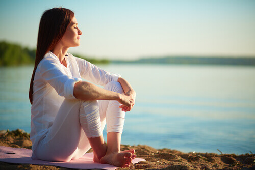 meditere ved sjøen