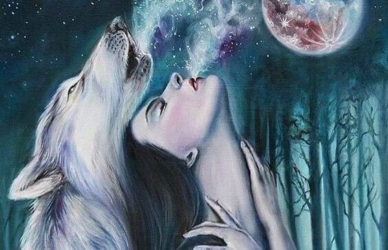 En kvinne og en ulv hyler sammen om natten.