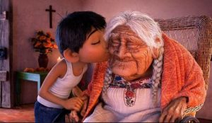 Huden din får aldri Alzheimers: Den husker kjærtegn og arr for alltid