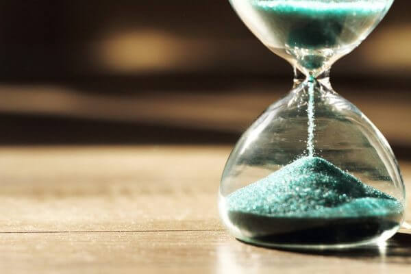 Tidspsykologi: Hvorfor vi oppfatter tid på forskjellige måter