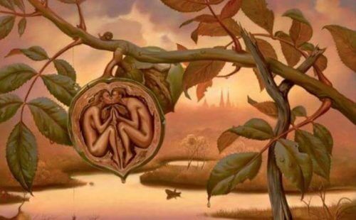 Et par på innsiden av en nøtt