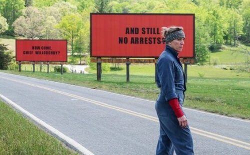 Three Billboards Outside Ebbing, Missouri: Raseriet innenfor smerten