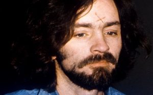 Charles Manson og psykologien bak hans onde kult