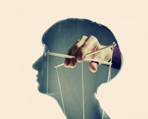 4 kjennetegn ved manipulerende personer