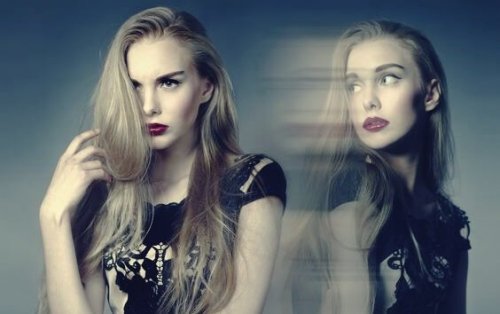 En jente som representerer misunnelse.