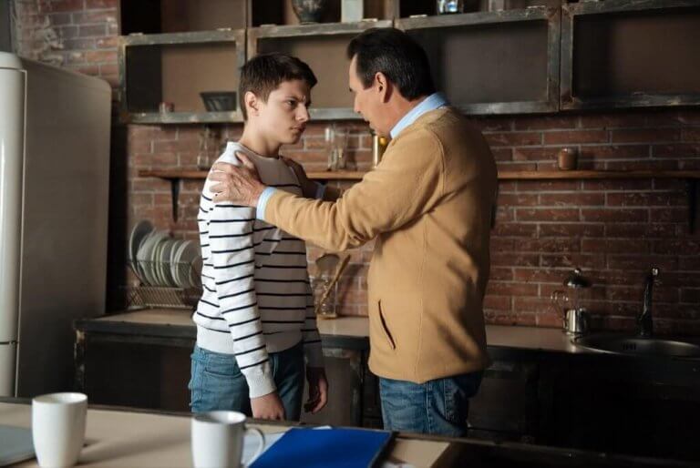 Foreldre feiler sine egne barn når de alltid kjemper med dem.