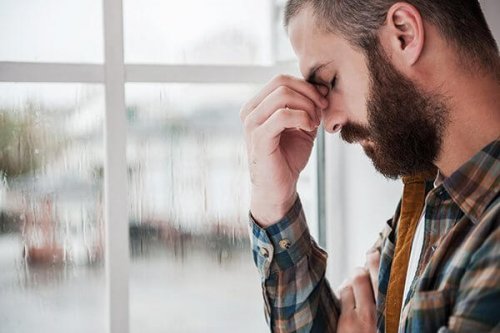 En fyr opplever depresjon, en av de skjulte årsakene til latskap