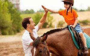 6 fordeler med heste-assistert terapi