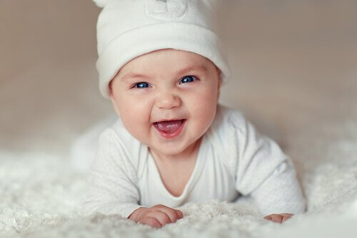 Hva forteller et spedbarns smil oss?