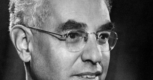 De seks beste sitatene fra Alexander Luria.