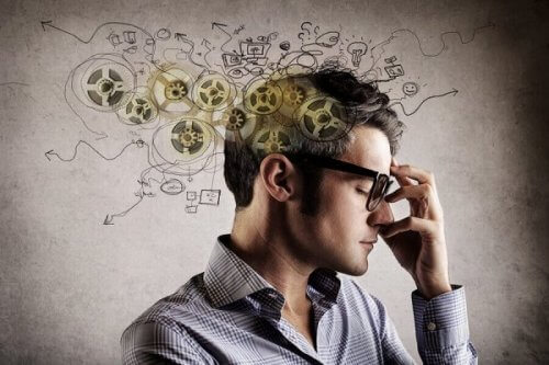 En mann som prøver å ta rasjonelle beslutninger