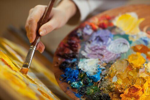 Seks øvelser i kunstterapi for voksne