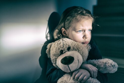 Reaktiv tilknytningsforstyrrelse: Det forsømte barnet