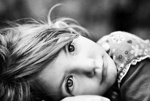 Dårlige foreldre kan føre til en reaktiv tilknytningsforstyrrelse