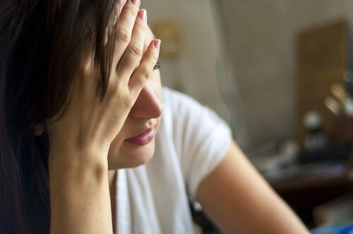 Årsaker til og behandling av spenningshodepine