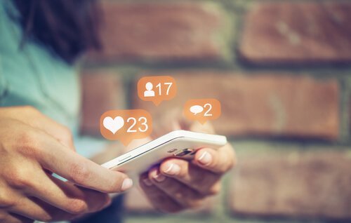 Likes på mobilen.