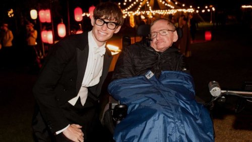 Stephen Hawking godkjente Eddie Redmaynes opptreden i The Theory of Everything.