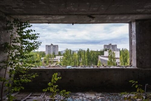 Svetlana Aleksijevitsj sin bok om Tsjernobyl er bannlyst i hennes hjemland. 