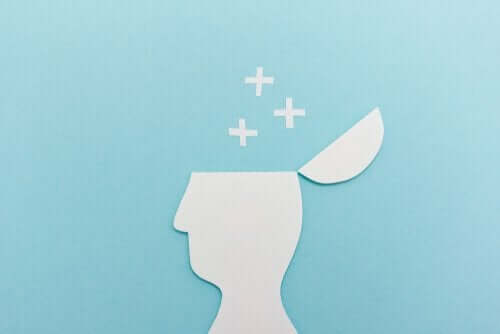 Åpent hode med plusstegn