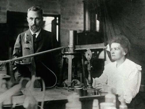 Marie Curie og mannen Pierre.