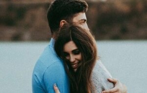 7 overraskende fordeler ved å berøre hverandre