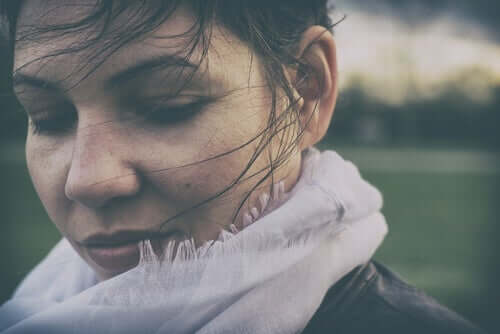 Kognitiv dissonans fører til et behov for å sammenligneseg selv med andre i et forsøk på å rettferdiggjøre egen atferd.