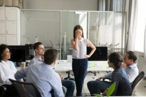 Dilbert-prinsippet: Årsaken til at selskaper fremmer inkompetente ansatte