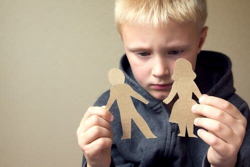 Hvordan en separasjon eller skilsmisse påvirker et barn