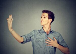 Er narsissister født sånn eller blitt sånn?