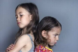 Konsekvensene av å ignorere sjalusi hos barn