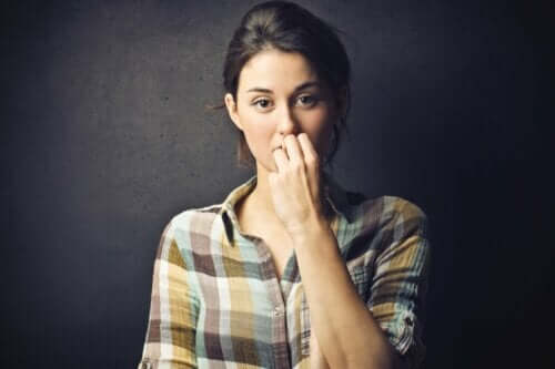 En kvinne som tenker.