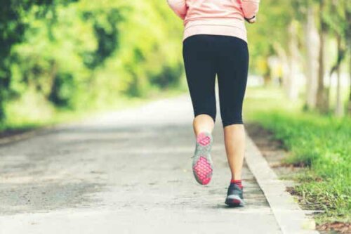 En person som jogger.