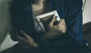 Sosial intervensjon i sorgens stadier