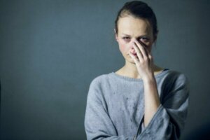 Paratymi: definisjon, symptomer og assosierte lidelser