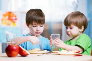 Hvordan få barna tilbake til en rutine etter ferien