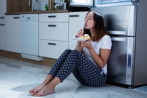 Hvordan vite forskjellen mellom ekte og emosjonell sult