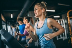 Ni tips for å hjelpe deg med å gjøre trening til en vane