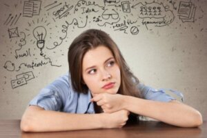 Hvordan lage visjonstavler for å hjelpe deg med å nå dine mål