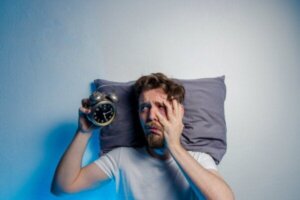 Søvnløshet om sommeren – Hvorfor skjer det og hva kan du gjøre?