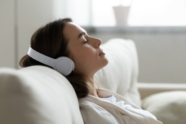 Si farvel til kroniske smerter ved å lytte til favorittsangene dine