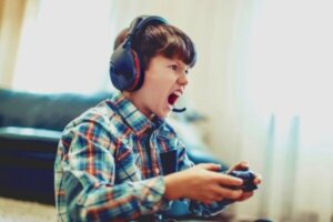 Genererer voldelige videospill voldelig atferd?